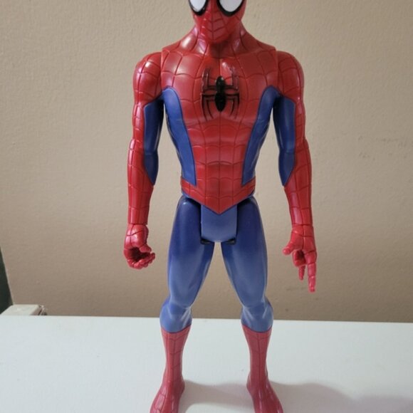 Marvel Spiderman and Black Panther 12in Action Figures - Picture 5 of 6